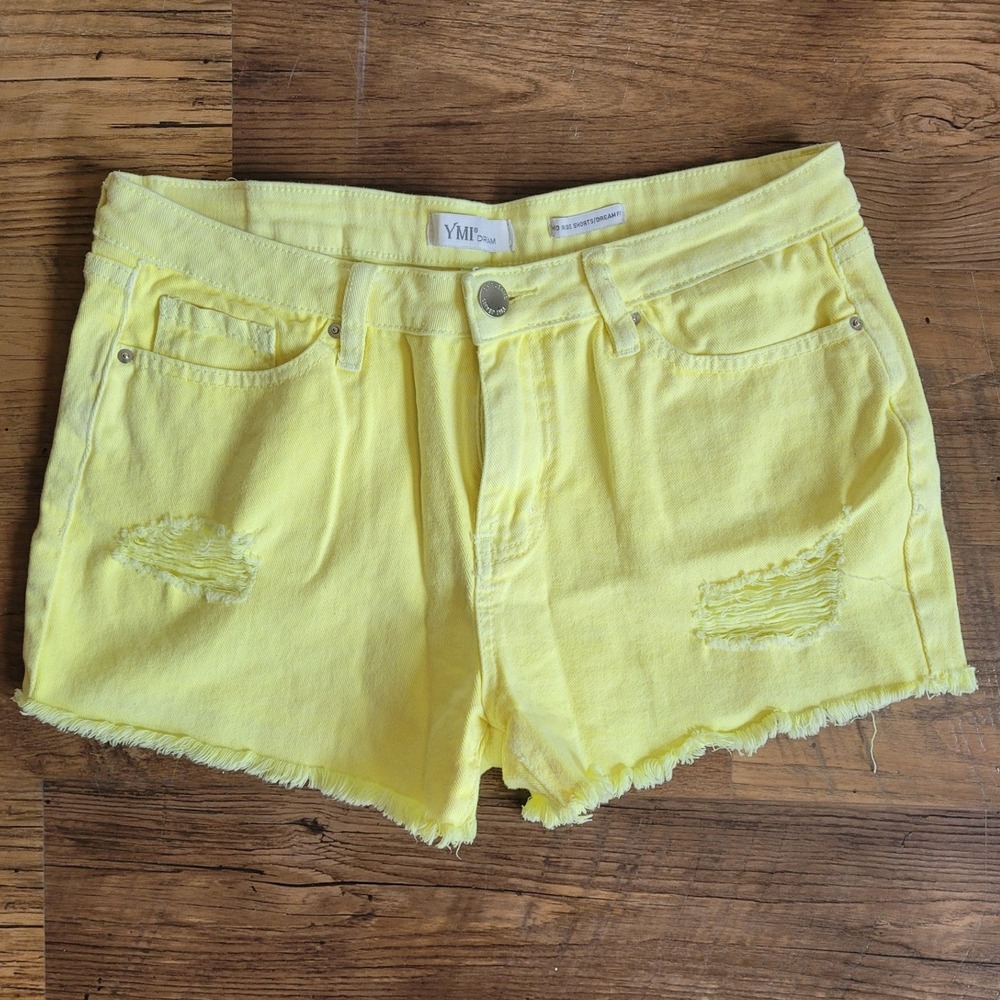 YMI Dream Mid Rise Distressed Denim Shorts Yellow Frayed Hem Size 11/30